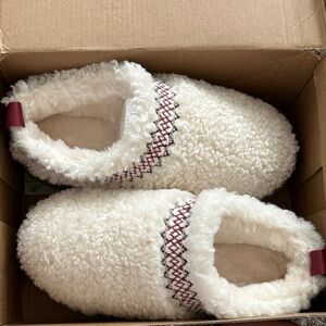 Amazon White and Red Fleece Slippers